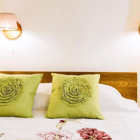 Apartament Dzirnavu 92 Studio Ryga Zewnętrze zdjęcie